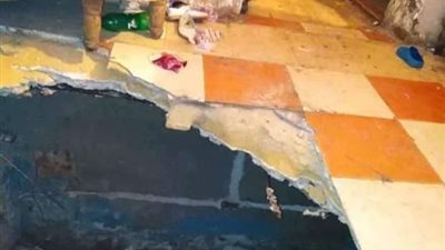 النيابة تعاين العقار المنهار في البساتين 