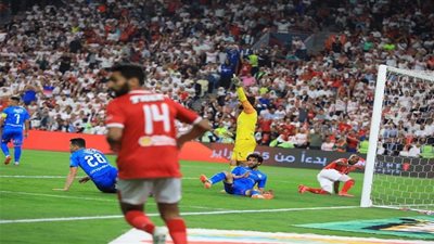 أخلاق الفرسان.. نجم الزمالك يعتذر للاعبي الأهلي