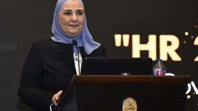 القباج: الشفافية ومكافحة الفساد وميكنة الخدمات أهم أولويات الوزارة