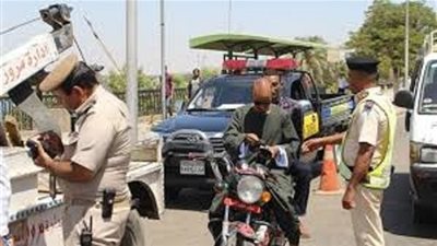 لضبط المخالفين.. انتشار الخدمات المرورية على الطرق والمحاور
