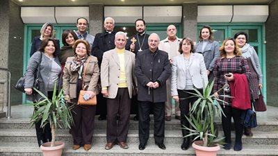 الأنبا باخوم يشيد بالعمل في مدارس سان جورج مصر الجديدة