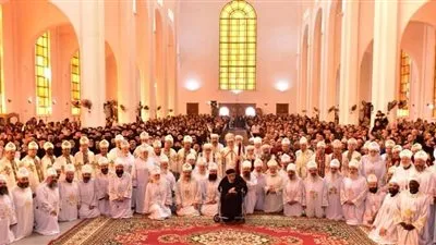 البابا تواضروس يسيم 25 كاهنا بدير الأنبا بيشوي