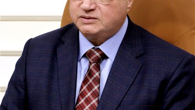 محافظ القاهرة: الحركة المرورية بنفق الأزهر تسير بشكل طبيعي