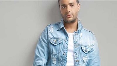 رامي صبري ينعي وفاة الرئيس الأسبق حسني مبارك