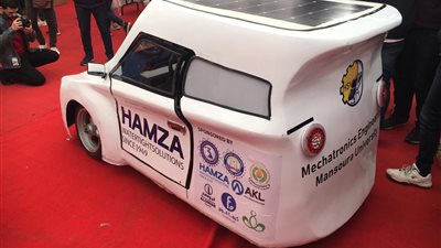 تصميم وتصنيع سيارة كهربية هجينة ذكية تعمل بالطاقة الشمسية ومحرك احتراق داخلي بالمنصورة