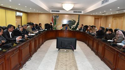 محافظ الفيوم يتابع ملف التصالح في مخالفات البناء 