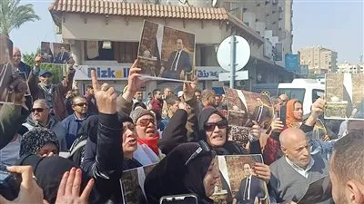 مواطنون بجنازة مبارك: 