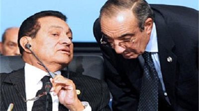 زكريا عزمي يكشف تفاصيل جديدة عن توريث مبارك للحكم