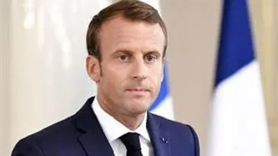 ماكرون يزور مستشفى باريس لعلاج فيروس كورونا