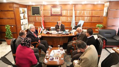 سعفان يبحث آخر تطورات عملية تطوير الجامعة العمالية