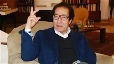 فاروق حسني يقدم اقتراحًا للحد من الكثافة السكانية (فيديو)