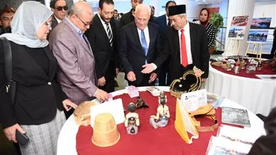 محافظ بورسعيد يفتتح فعاليات اليوم المصري الإندونيسي (صور)