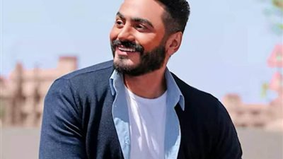 تامر حسني يتفاعل مع مدعوين فرح بنت مدحت شلبي