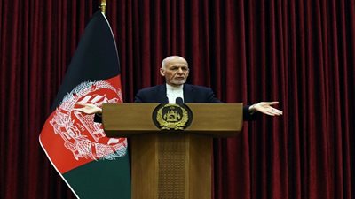 الرئيس الأفغاني يرفض بند الإفراج عن سجناء طالبان في صفقة الولايات المتحدة