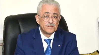 وزير التعليم يكشف هوية مروجي الشائعات على جروبات 