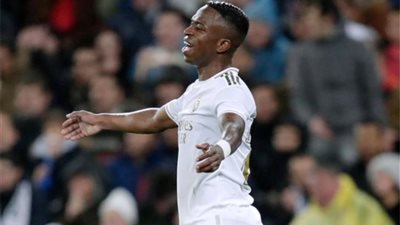 بعد تألقه في الكلاسيكو .. تعرف على أرقام فينيسيوس جونيور مع ريال مدريد