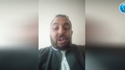 عندي 6 عيال.. بائع متجول يتهم مجلس مدينة دسوق بالتعنت ضده (فيديو)