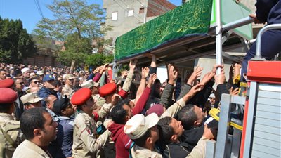 جنازة شعبية وعسكرية لشهيد سيناء في الدقهلية (صور)