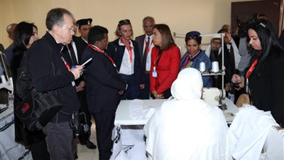 قطاع السجون يستقبل وفدًا من المراسلين الأجانب (فيديو وصور)