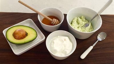 خلطات لترطيب الشعر الجاف 