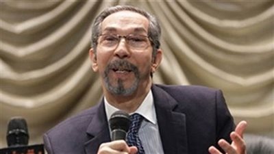 خبير اقتصادي يفجر مفاجأة بشأن تأثير كورونا على سعر الدولار