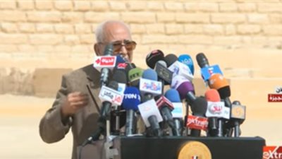 مرمم الهرم: البناء في عصر زوسر والترميم بعهد السيسي (فيديو)