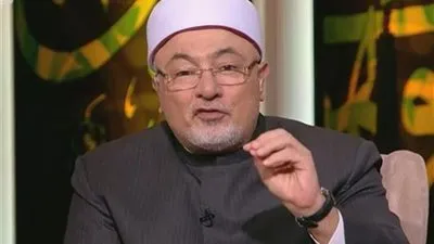 خالد الجندي: ترك السنة في الصلاة تعمدًا يبطلها