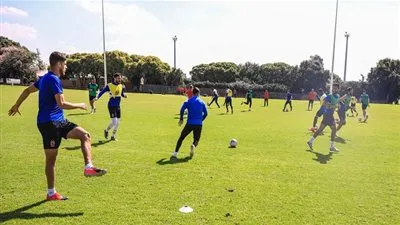 سفير مصر في جنوب إفريقيا يؤازر الأهلي أمام صن داونز