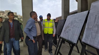  نائب وزير الإسكان يتفقد مشروعات صرف صحي الإسكندرية