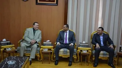 تفاصيل اجتماع محافظ الدقهلية ومدير الأمن (صور)