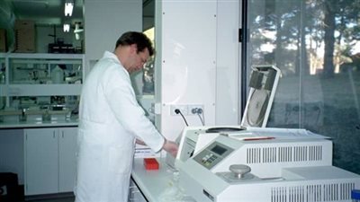 قبل السفر للخليج.. ما تريد معرفته عن تحليل 