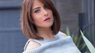 هيدي كرم في أحدث جلسة تصوير عبر 