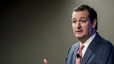 السيناتور تيد كروز يخضع للعزل بسبب 