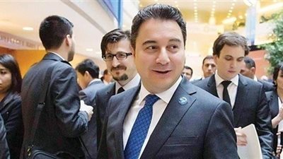 بعد انشقاقه عن أردوغان.. 