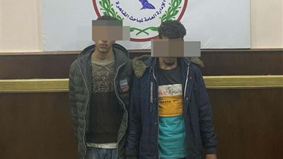 ضبط 3 عاطلين بتهمة تجارة المخدرات 