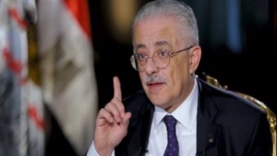 وزير التعليم: لم تنطرق لفكرة تأجيل الدراسة.. ونعاني من الشائعات