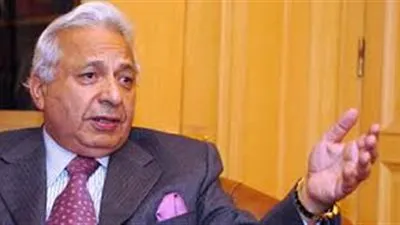 أستاذ طب نفسي: 