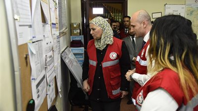 وزيرة التضامن توجه الهلال الأحمر المصري بإعلان الطوارئ 