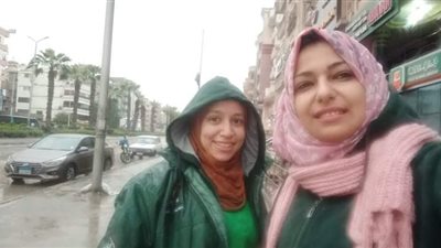 تحت الأمطار.. 
