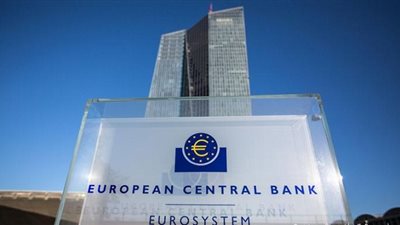 المركزي الأوروبي يعلن حزمة تحفيزية لمواجهة كورونا ويثبت الفائدة
