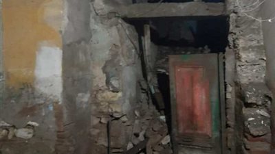 انهيار منزل غير مأهول بالسكان دون خسائر في الأرواح ببني سويف (صور) 