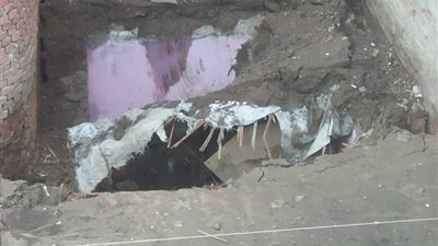 أحدهما خالى من السكان.. تفاصيل انهيار منزلين في البدرشين (صور)