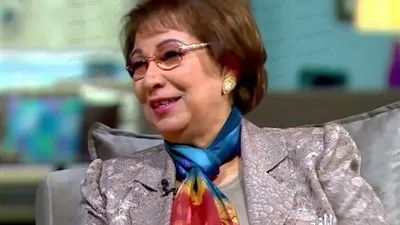 إنعام محمد علي: والدتي ينبوع حنان ومحبة وعوضتني عن فقدان الأب