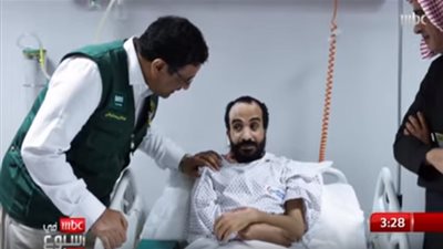 طبيب يمني يعذبه الحوثيون.. وتعالجه السعودية (فيديو)