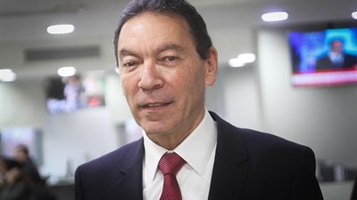 هاني الناظر يقدم نصائح لكبار السن لتفادي الإصابة بكورونا (فيديو)