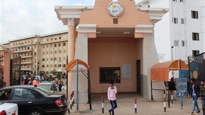 باستخدام الـ