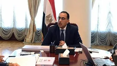 رئيس الوزراء يستعرض المخزون الاحتياطي للسلع الأساسية