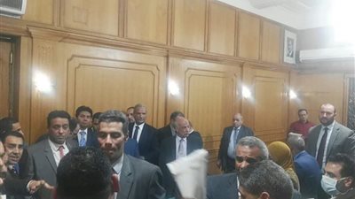 اللجنة المشرفة على انتخابات المحامين تهدد بوقف الفرز