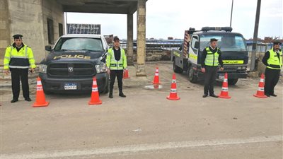 المرور: إعادة فتح طريق عيون موسى بعد شفط مياه الأمطار