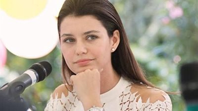 بعد الهجوم عليها.. بيرين سات تدخل الحجر الصحي 